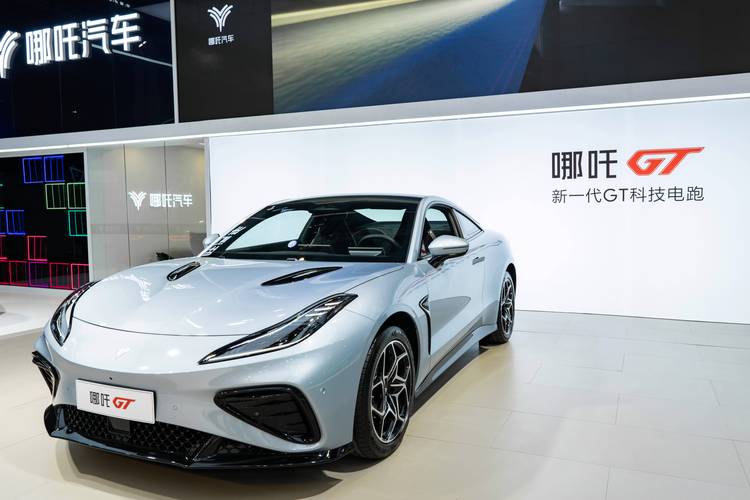 重庆璧山区悦振特企业管理咨询哪吒汽车在智能汽车领域的表现，领途汽车在新能源汽车市场中的影响力